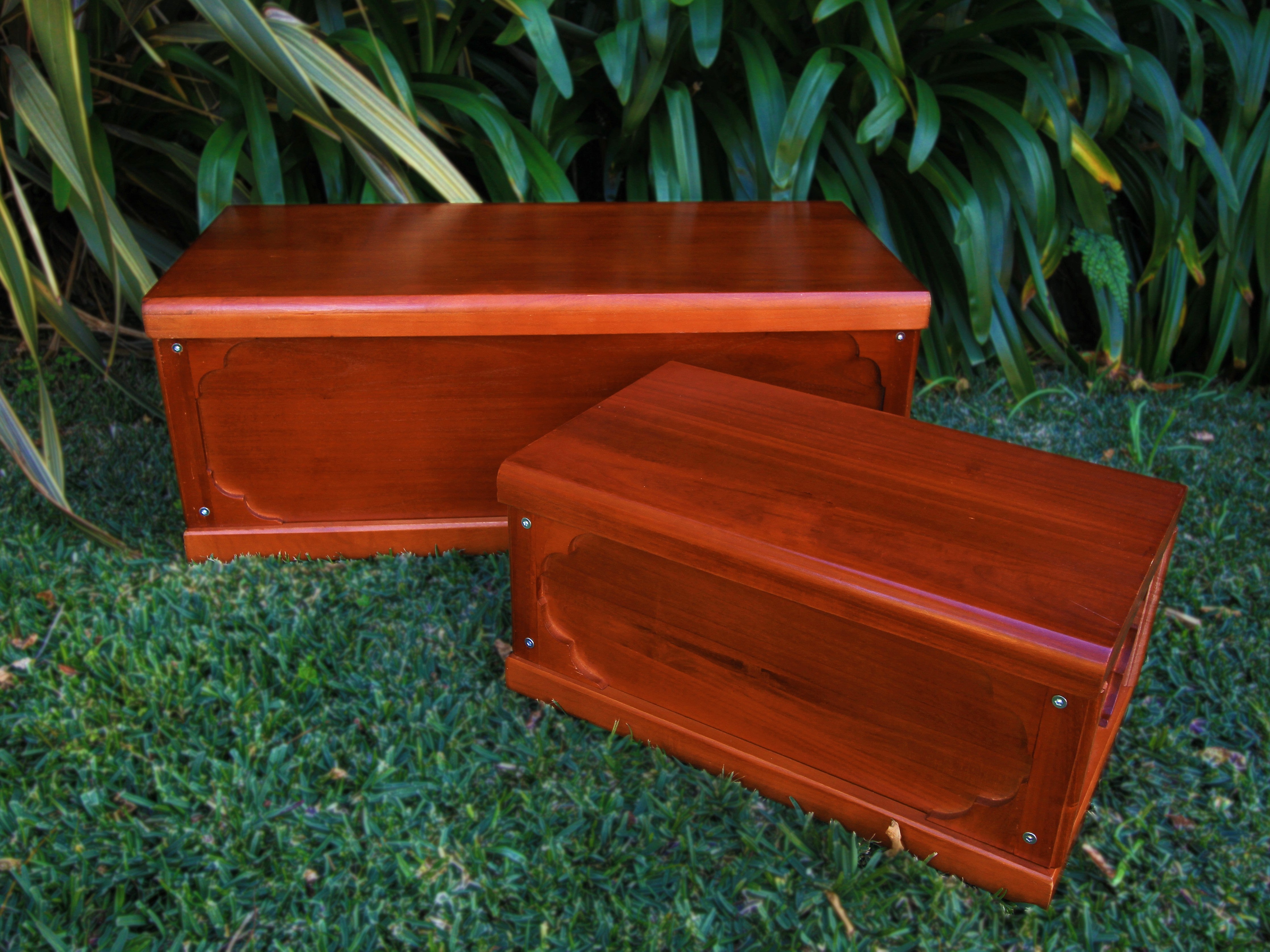 Timber pet casket coffin for burial